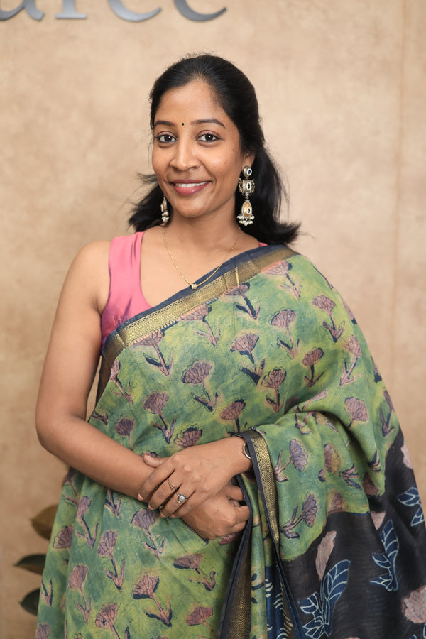 Kesariya- Green Floral Maheshwari Silk- Cotton Saree