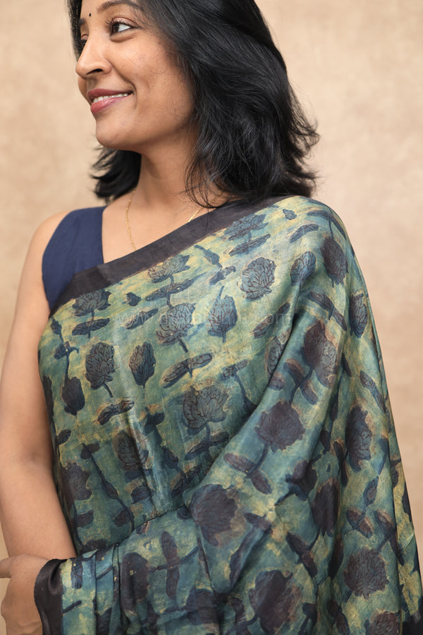 Gajra- GreenBlue Gajji-Silk Saree