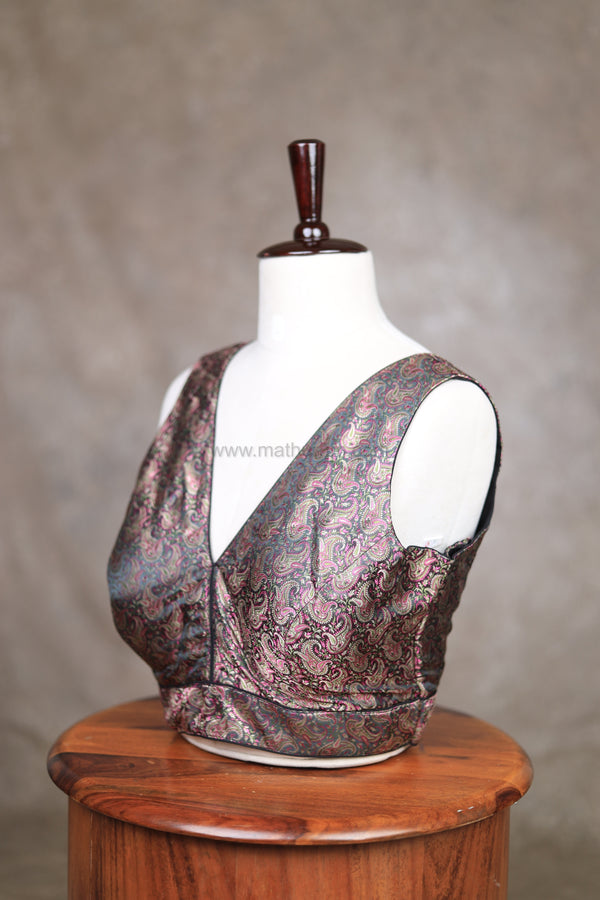 Vaidhegi- Black/pink Blouse (Attachable Sleeves)