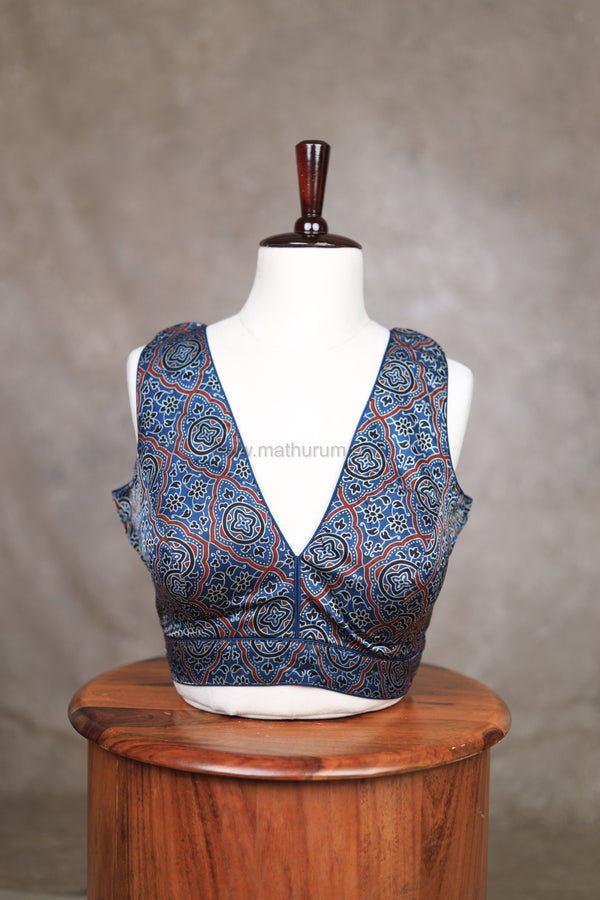 Ava- Blue Blouse (Attachable Sleeves)