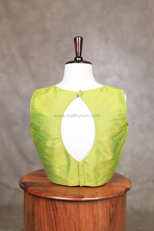 Vaigai- Green blouse 2.0 (Attachable Sleeves)