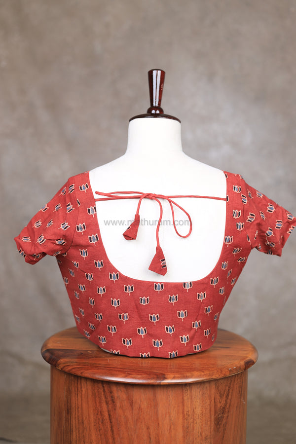 Inari - Maroon Blouse