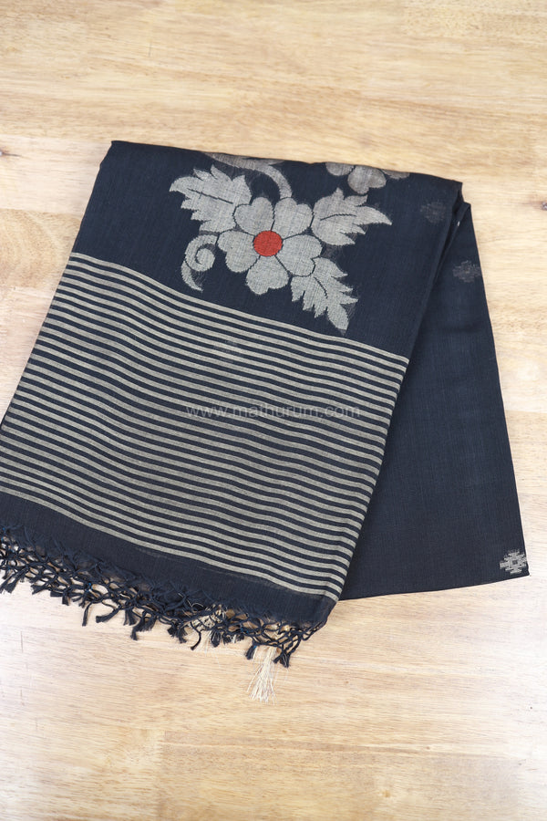 Mira - Black Saree