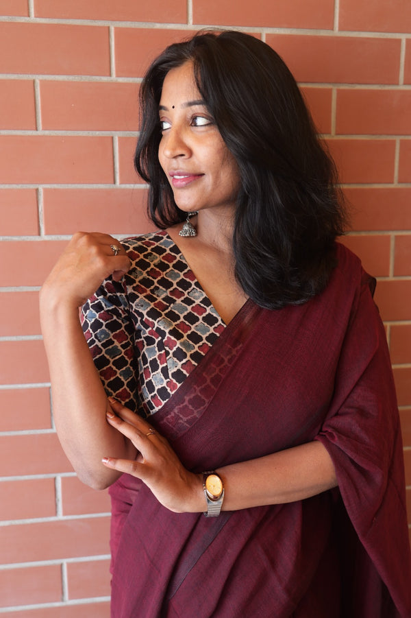 Ilai- Plain Maroon Mul Cotton Saree