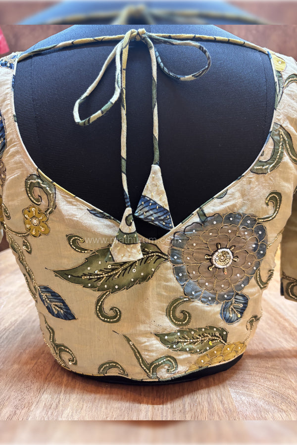 RAAS- Beige Penkalamkari Zardosi Blouse
