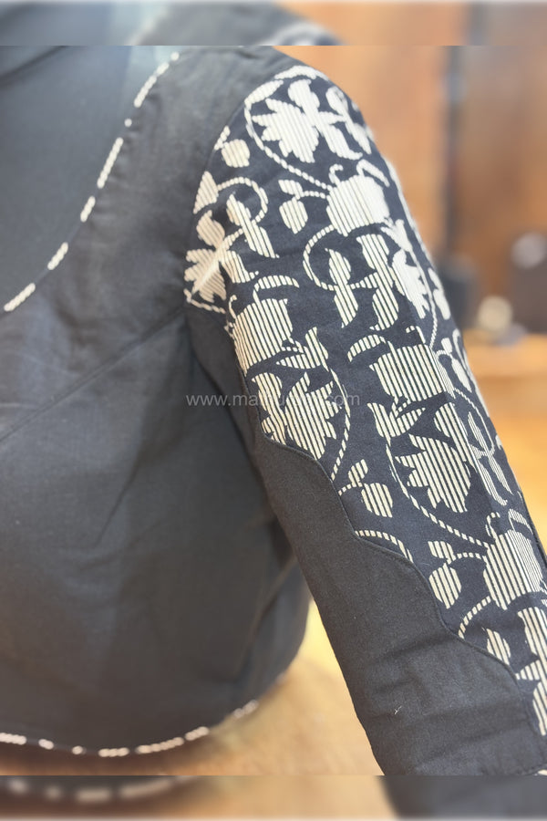 LAYA- Black Blouse