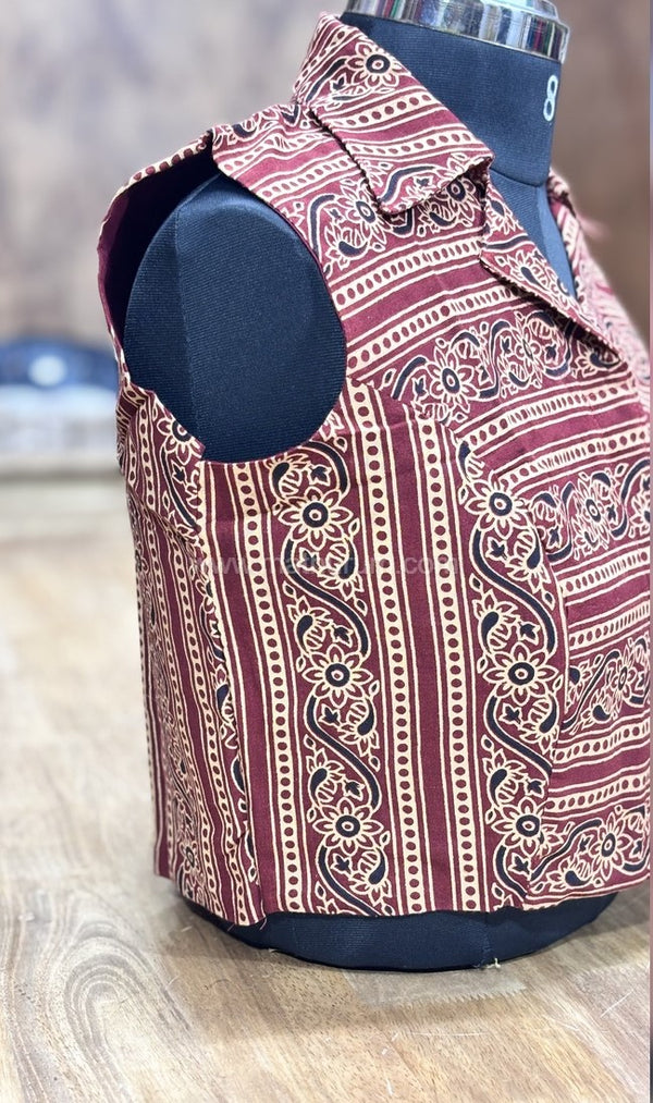 The Thari Edit- Maroon Blouse (Attachable Sleeves)
