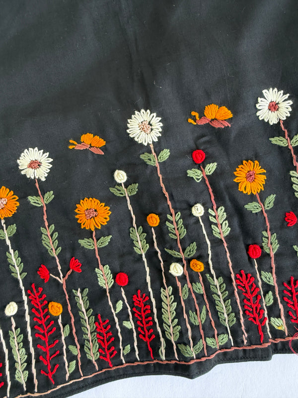 Botanica - Black Embroidery Blouse