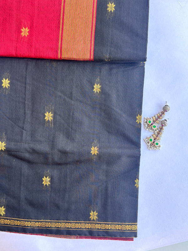 Maheshwari - Black/Maroon Maheshwari Silk- Cotton Saree