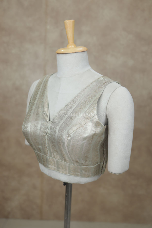 Megalai- Pastel Green Blouse (Attachable Sleeves)