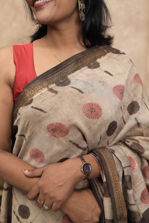 Kesariya- Grey Maheshwari Silk- Cotton Saree