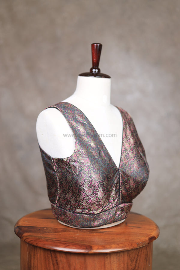 Vaidhegi- Black/pink Blouse (Attachable Sleeves)