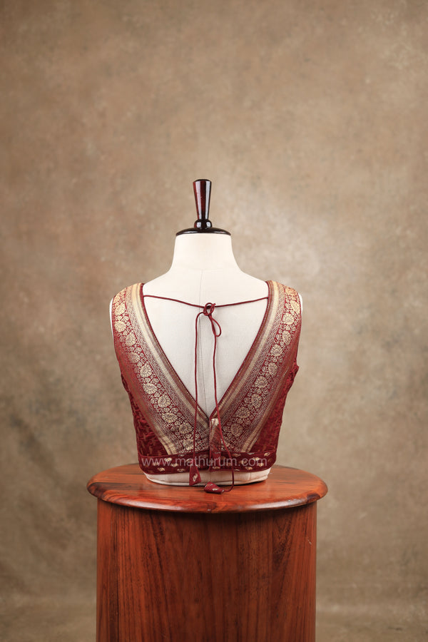 Kundhavai - Dark Maroon Blouse (Attachable Sleeves)
