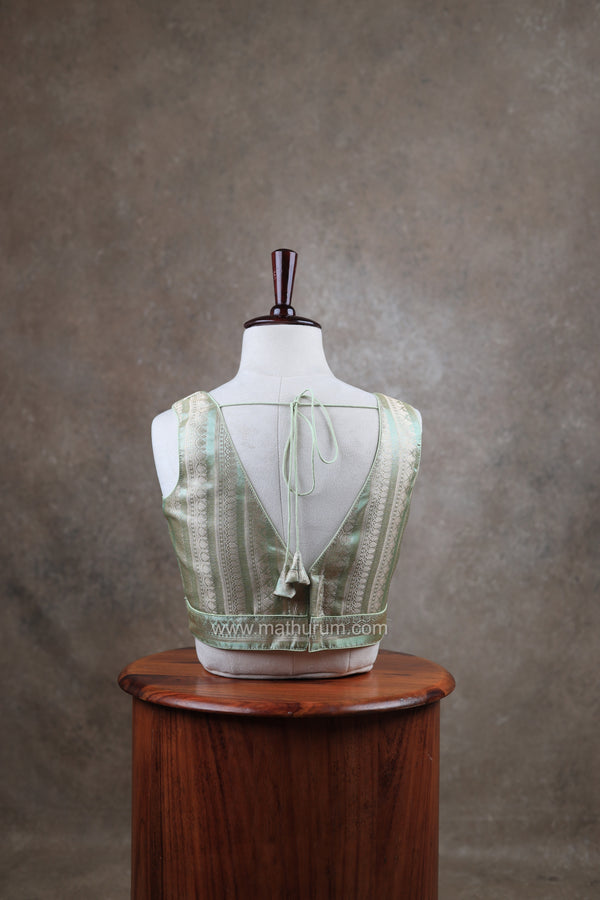 Megalai- Pastel Green Blouse (Attachable Sleeves)
