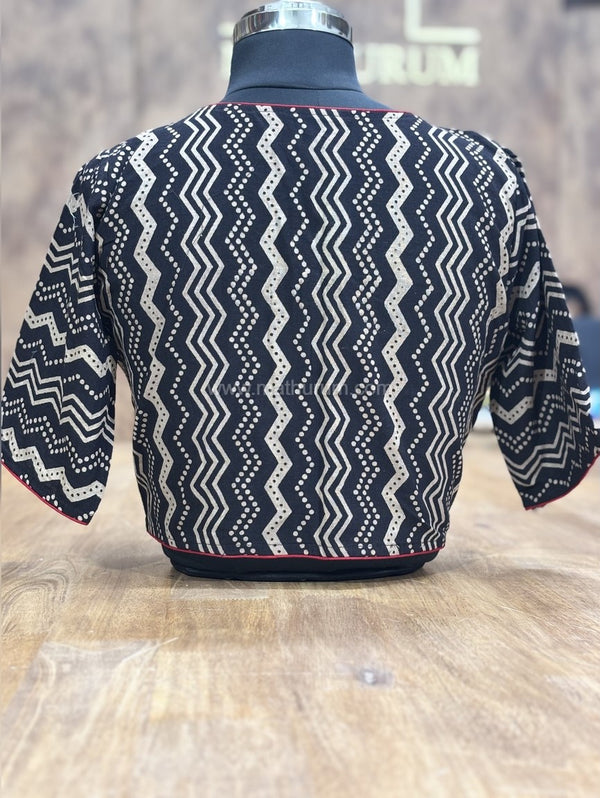 Paruthi Black ZigZag Blouse