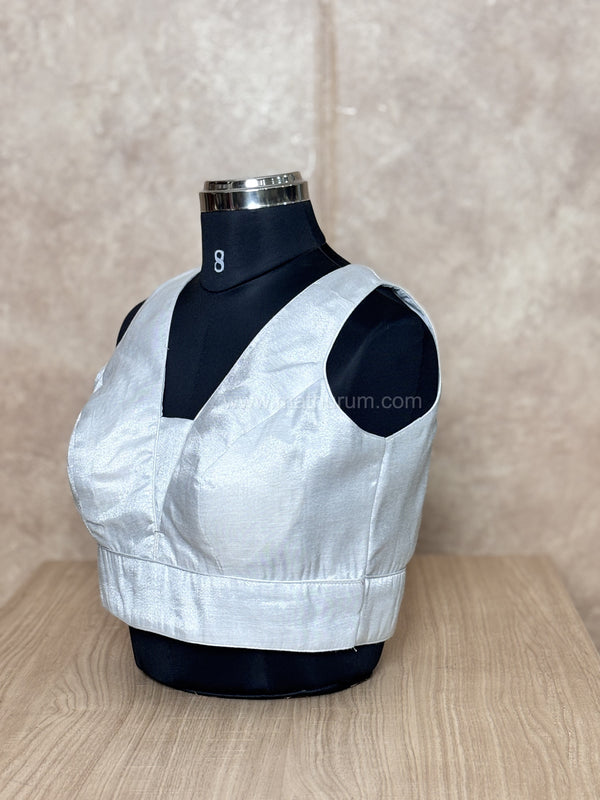 Shimmer & Sass- Silver Blouse (Attachable Sleeves)