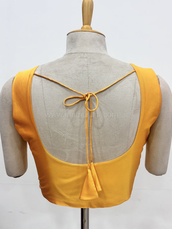Sakki-Yellow Blouse (Attachable Sleeves)